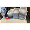 Image 1 : LOT OF PLASTIC BASKETS