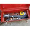 Image 2 : TOOLBOX WITH CONTENTS AND HOMELITE WEEDEATER