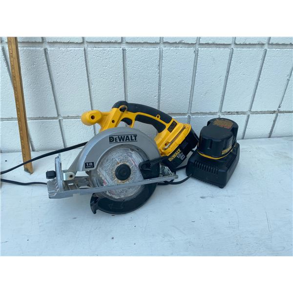 Dewalt skil saw rechargeable and charger