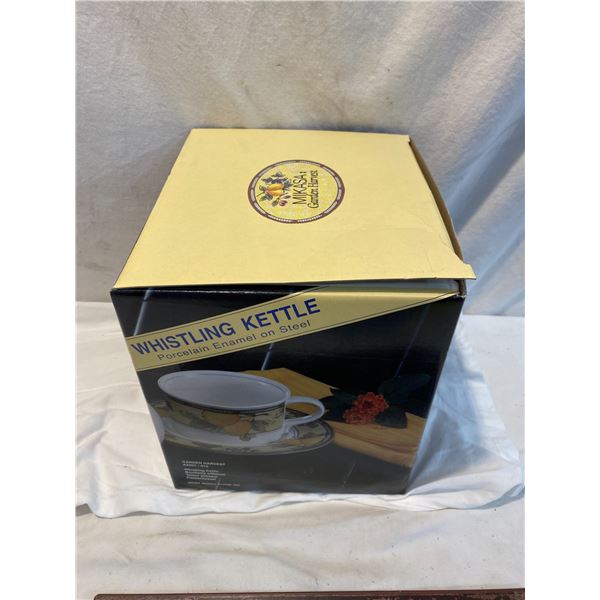 Mikasa whistling kettle new