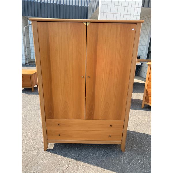 Vintage retro armoire