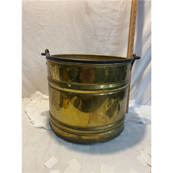 Brass pot