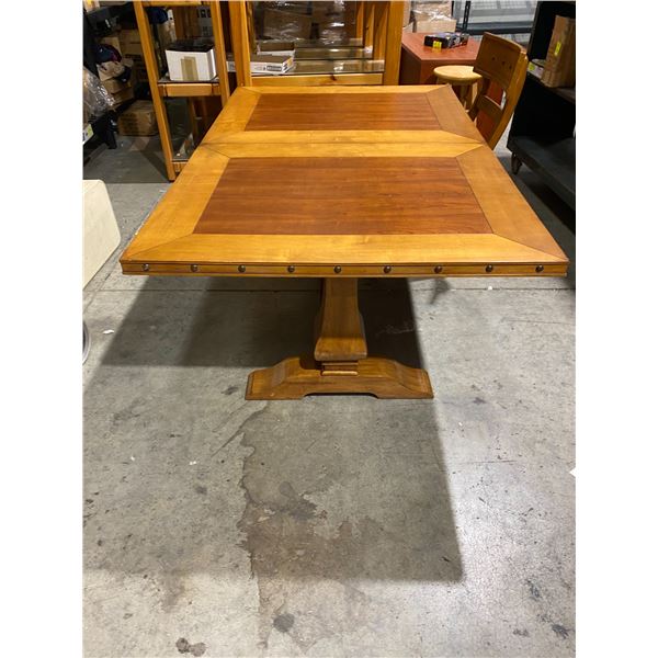 Table, leaf,and 10 chairs