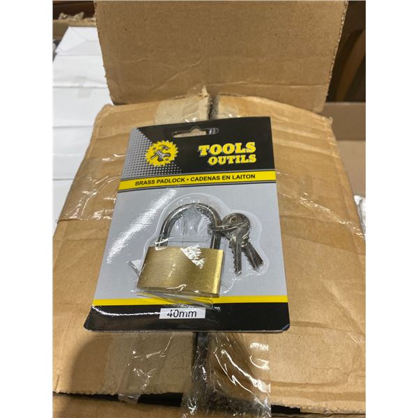 Case 40mm locks new