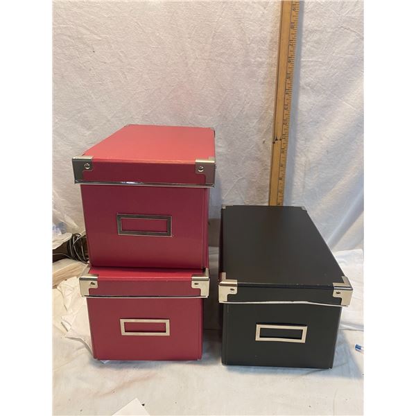 Storage boxes (3)