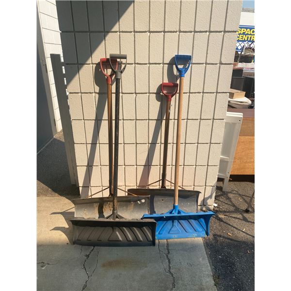 4 snow shovels
