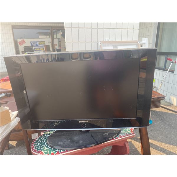 32 inch Samsung tv