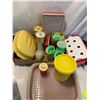 Image 1 : Lot of Tupperware
