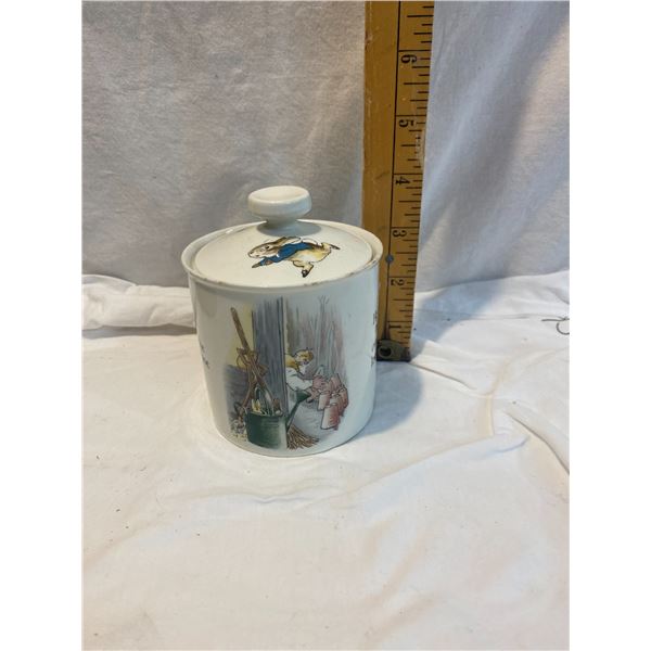 Wedge wood Peter Rabbit lidded jar
