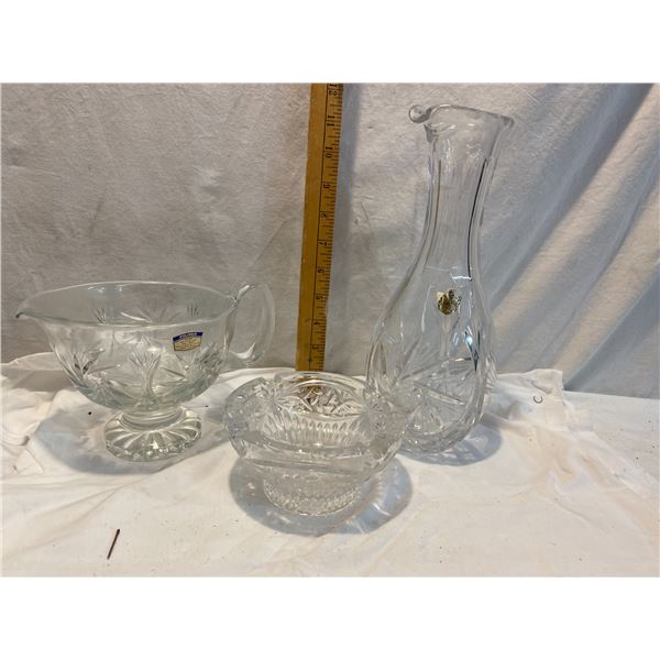 Crystal ashtray and two dispensers