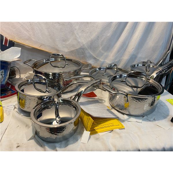 New pot set lagostina