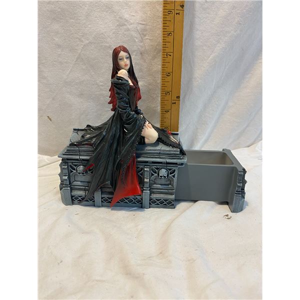 Trinket box veronese design