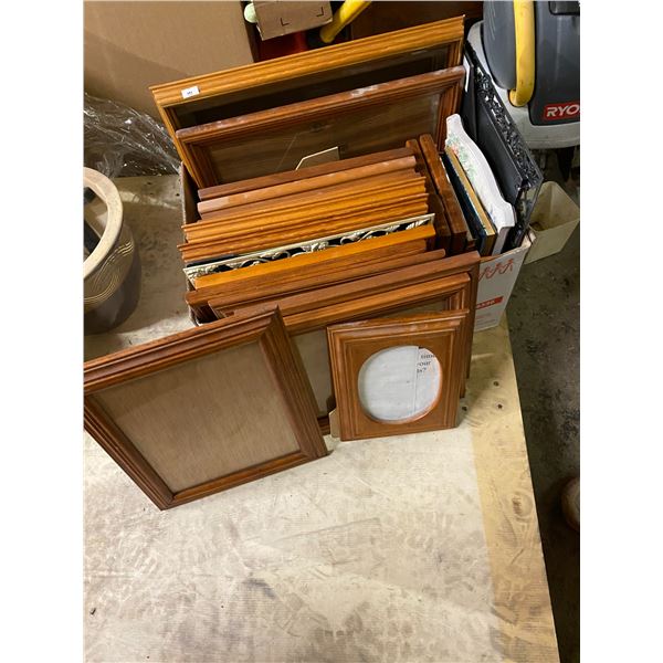 Lot of frames