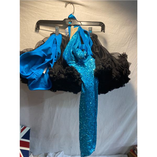 Dance out fit child’s