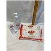 Image 1 : Lot hand sanitizer, wipes new