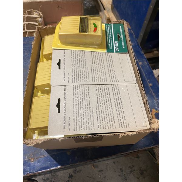 Box microwave leak monitors