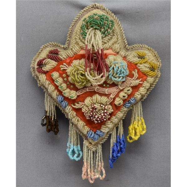 IROQUOIS INDIAN BEADED PILLOW