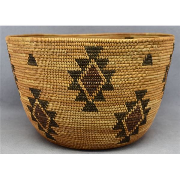 YOKUTS INDIAN BASKET