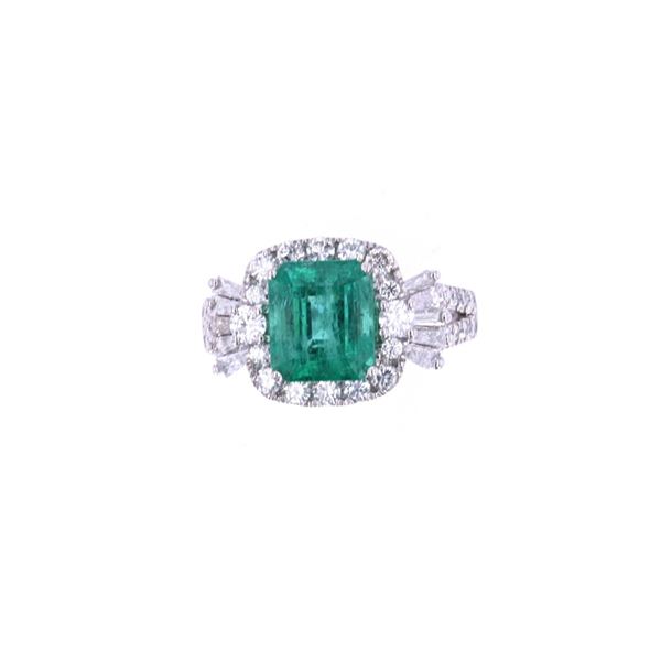 EXCELLENT Emerald & Diamond Platinum Ring