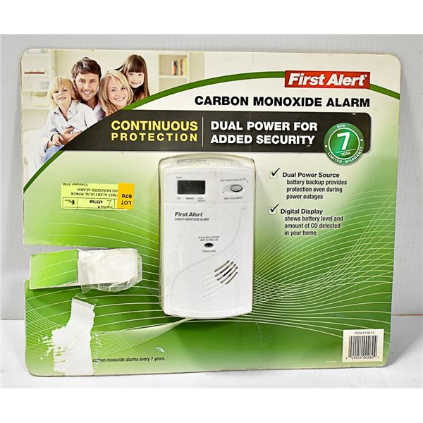 NEW FIRST ALERT DUAL POWER CARBON MONOXIDE ALARM