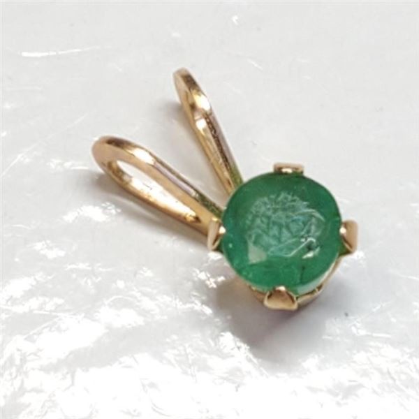 EC201-129 14K  EMERALD PENDANT