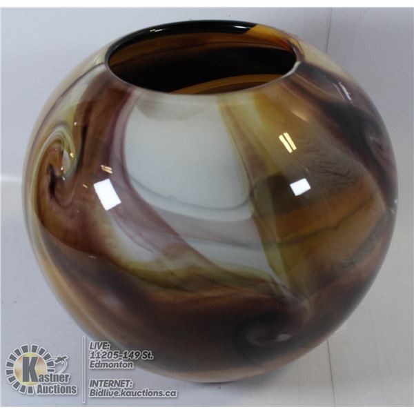 BROWN SWIRLED ART GLASS VASE