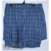 Image 1 : 2 PAIRS OFSHORTS SIZE 36  BLUE AND BLUE PLAID
