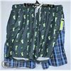 Image 1 : 2 PAIRS OF LARGE SHORTS