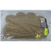 Image 1 : NEW TAN PAW PRINT PET MAT