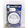 Image 1 : NEW REMOTE BRIGHT LIGHT. 5 POWERFUL LED BULBS