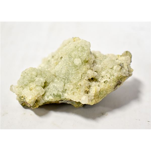 QUARTZ STONE SPECIMEN