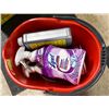 Image 1 : BRAND NEW MOP BUCKET WITH CLEANING SUPPLIES