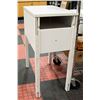 Image 1 : WHITE MODERN STYLE END TABLE W/ 1 DRAWER