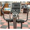 Image 3 : LIFE FITNESS FIT STRIDE TOTAL BODY TRAINER 95XI