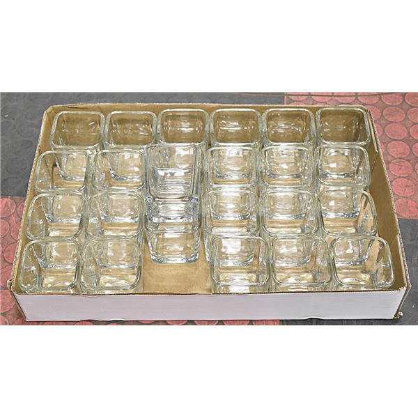 24 GLASSWARE FOR CENTERPIECES