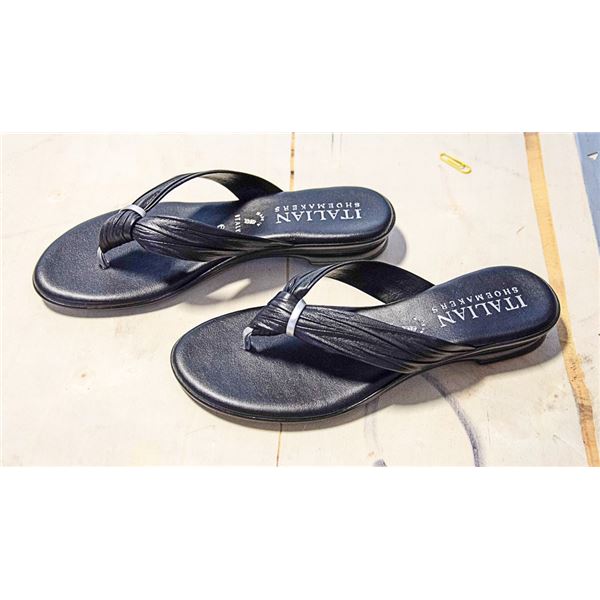 BRAND NEW ITALIAN SHOEMAKERS BLACK SANDALS SIZE 6