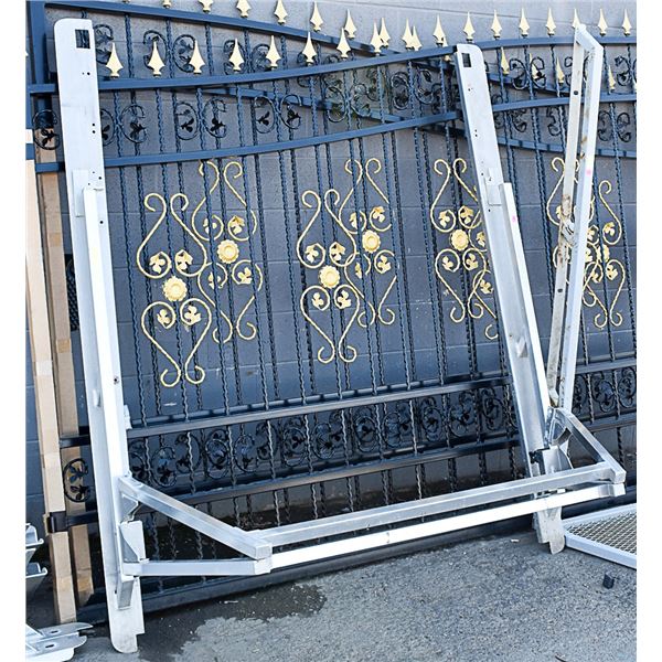 PAIR OF ALUMINUM SIDE RAILS WITH CARGO CARRIER