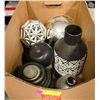 Image 1 : BOX OF ASSORTED SHOWHOME VASES