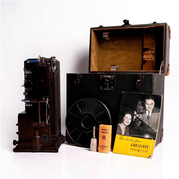 KODASCOPE MODEL K-50 MOVIE PROJECTOR