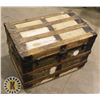 Image 1 : LARGE ANTIQUE STORAGE TRUNK
