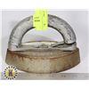 Image 1 : VINTAGE ANTIQUE PRESSING IRON