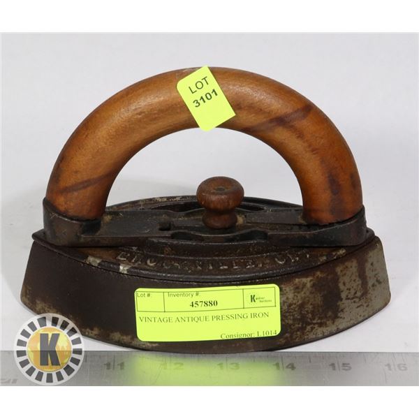 VINTAGE ANTIQUE PRESSING IRON