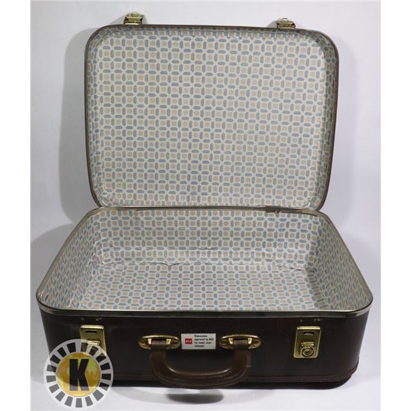 1 BROWN SUITCASE