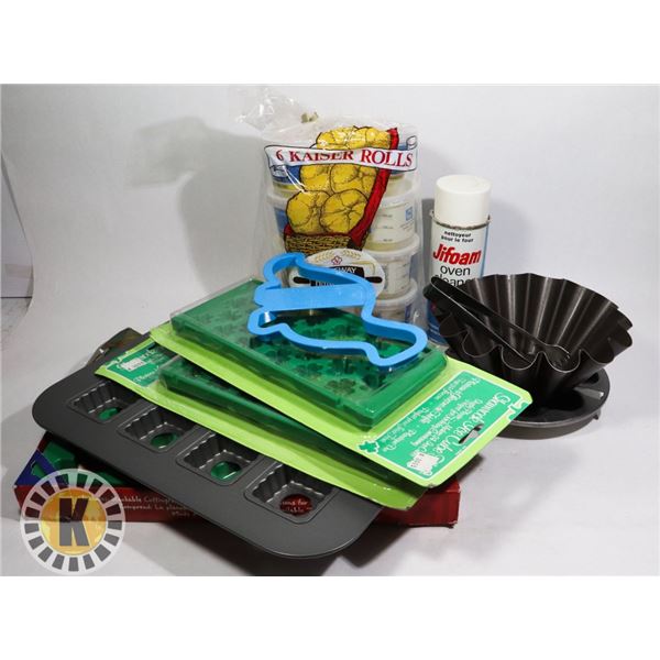 BOX OF BAKING SUPPLIES