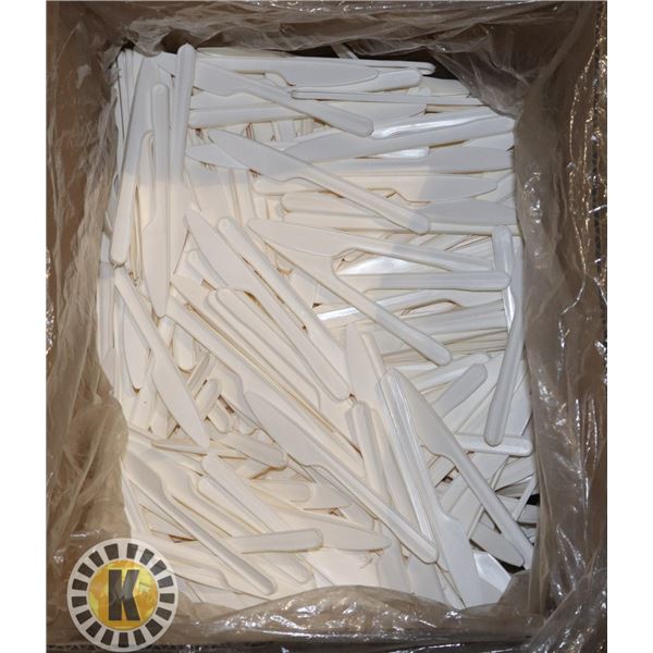 ESTATE BOX OF  PLASTIC KNIVES