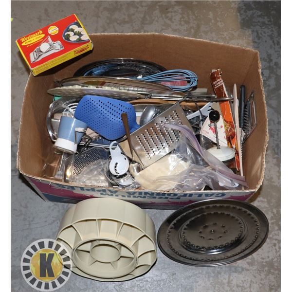 BOX OF MANY ASSORTED KITCHEN SUPPLIES