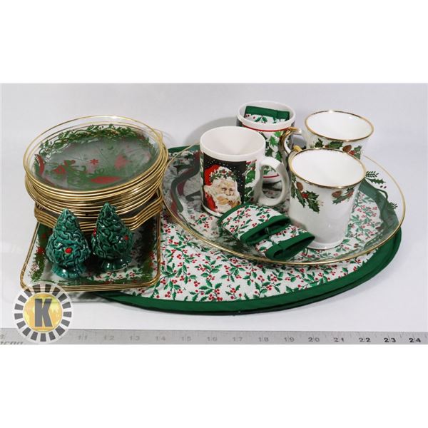 QUEENS DULETIDE XMAS THEME  DISH SET