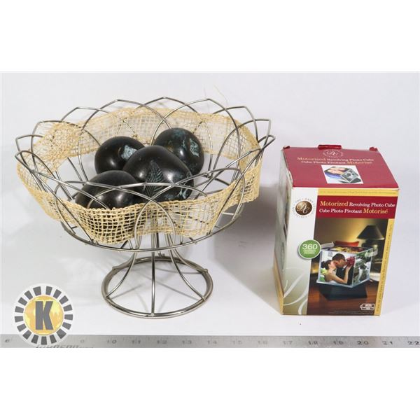 HOME DECOR INCLUDING REVOLVING PHOTO CUBE