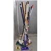 Image 1 : ASSORTED CLEANING SUPPLIES/ TOOLS