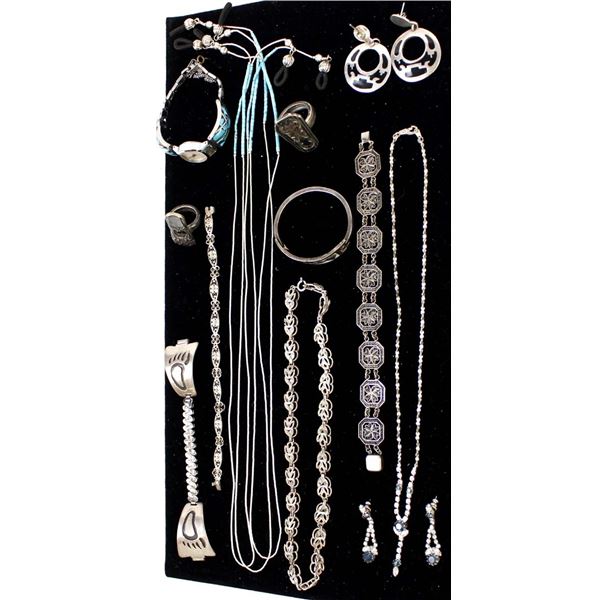 Collection of Miscellaneous Jewelry